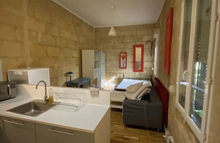 Coloc avec chambres et appartements CHARTRONS — photo 3