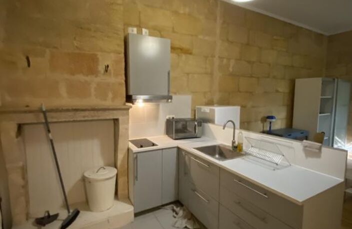 Coloc avec chambres et appartements CHARTRONS — photo 4
