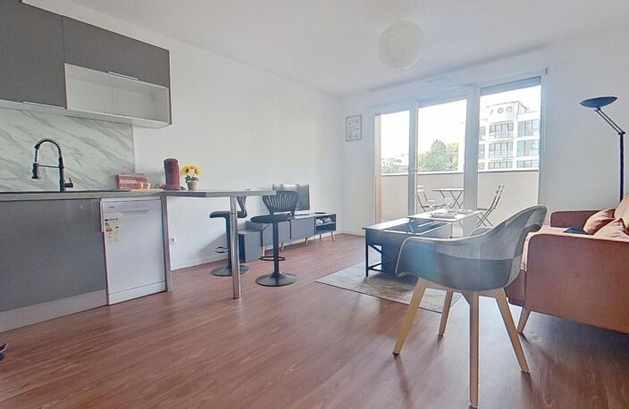 46 avenue rouget de Lisle - Vitry sur Seine - 94400 - T3 Meublé - 1485 €CC — photo 2