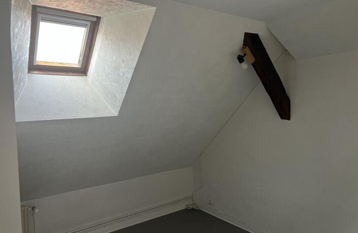 À LOUER – APPARTEMENT T4 DE 62,56 m² – VESOUL CENTRE-VILLE — photo 4