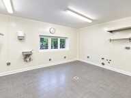A Cestas - Local - entrepôt de 160 m² — photo 4