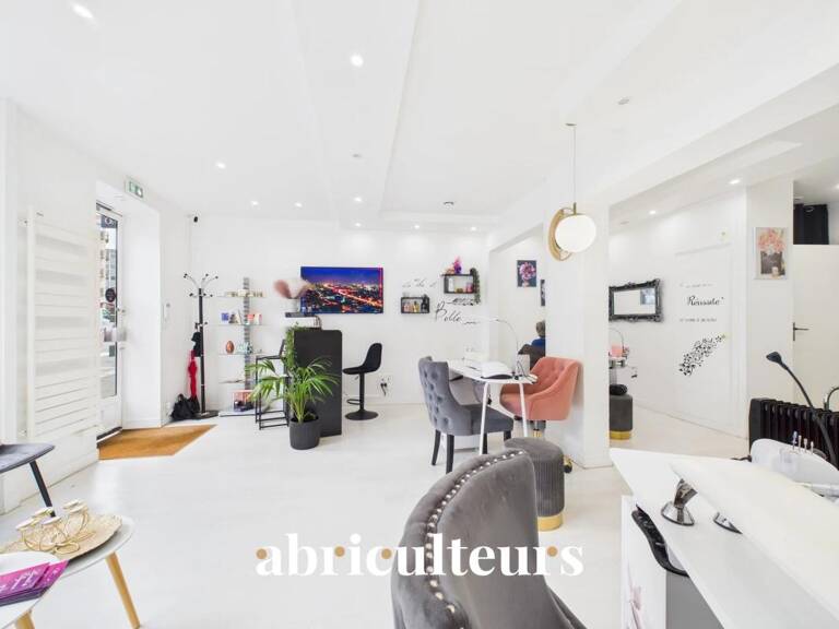 Investissement locatif : murs commerciaux 59 m² en centre-ville de Chartres (28000) — photo 1