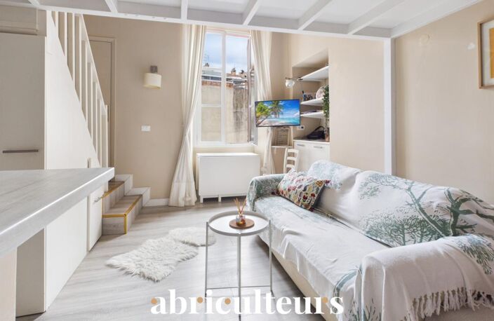 Charmant studio duplex rénové de 29,9 m², Emplacement exceptionnel en vente à Place Masséna, Nice (06000) — photo 2