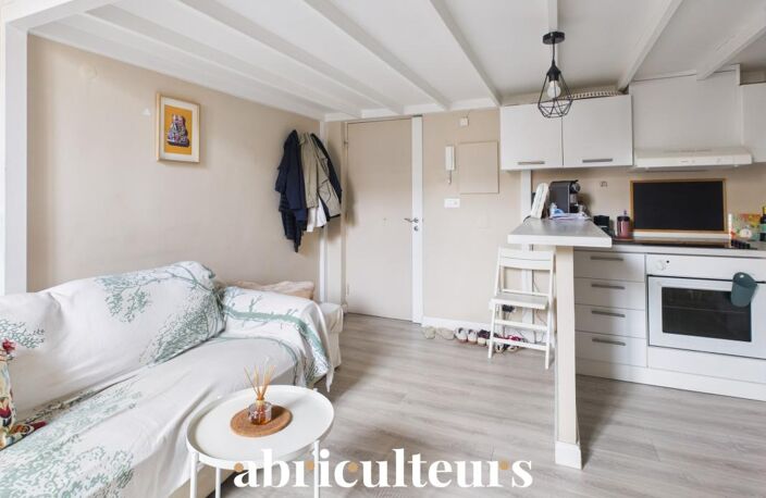 Charmant studio duplex rénové de 29,9 m², Emplacement exceptionnel en vente à Place Masséna, Nice (06000) — photo 3