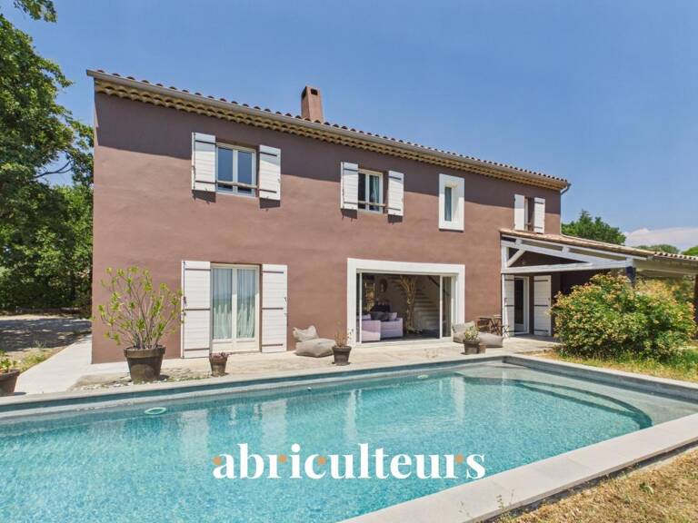 Spacieuse villa avec piscine et terrain d’environ 1 500 m² , dépendance et vue dégagée en vente à Callian (83440) — photo 1