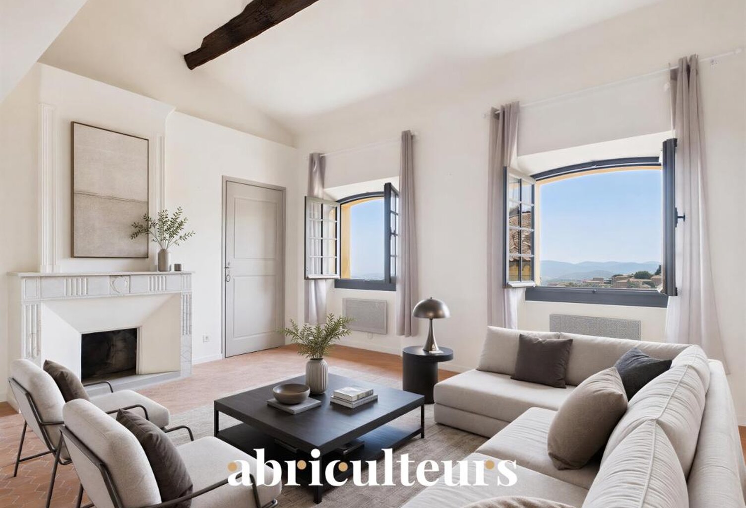 Lumineux appartement de 54 m² habitables en vente dans le centre historique de Grasse (06130) — photo 1