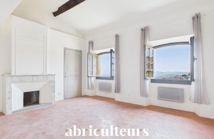 Lumineux appartement de 54 m² habitables en vente dans le centre historique de Grasse (06130) — photo 2