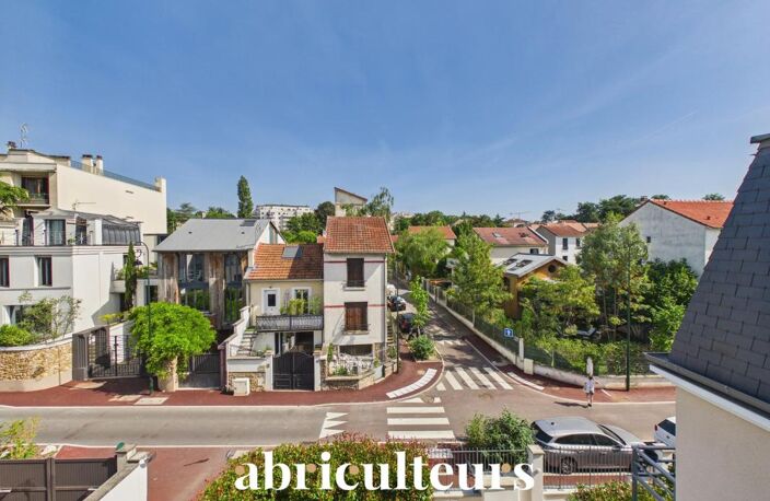 Agréable appartement T3 avec Balcon - 56m² - Garches — photo 2