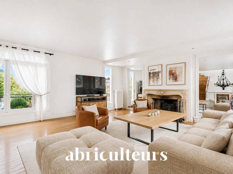 Maison individuelle atypique avec jardin et studio indépendant – Garches — photo 1