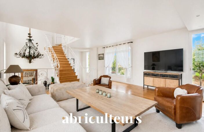 Maison individuelle atypique avec jardin et studio indépendant – Garches — photo 4