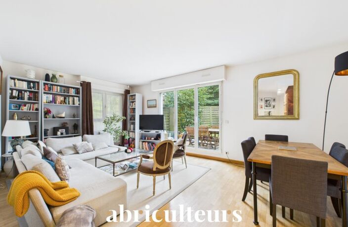 La Celle-Saint-Cloud – Duplex familial de 125 m² avec jardin-terrasse, balcon, 2 parkings et 2 caves — photo 2