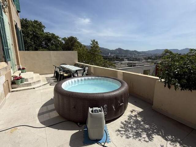Duplex T3/4 aperçu mer et montagne - Terrasse, Jacuzzi - Marseille 12e — photo du bien