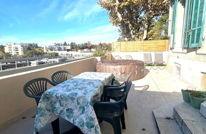 Duplex T3/4 aperçu mer et montagne - Terrasse, Jacuzzi - Marseille 12e — photo 3