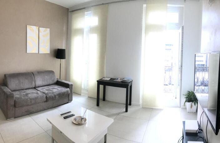 Marseille 1er Appartement Type 2 décoré meublé — photo 4