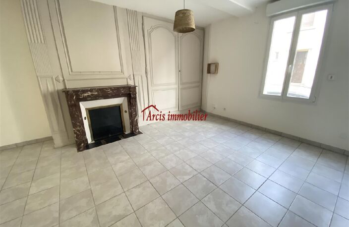Vente maison 4 pièces 103 m² Arcis-sur-Aube (10700) — photo 2