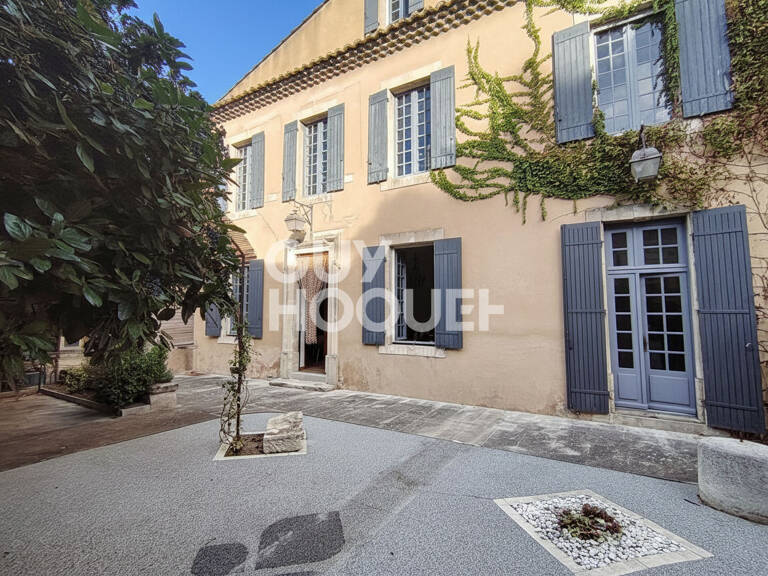Carpentras - Maison de 253 m² - 9 pièces - 5 chambres - Cour intérieure - Proximité commodités — photo 1