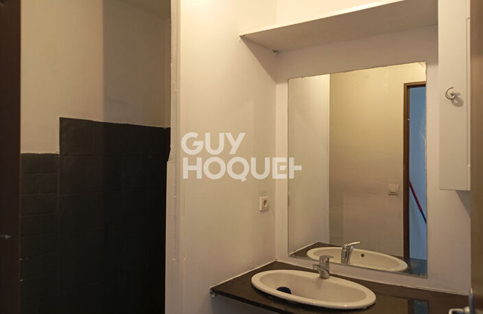 LE PONTET - T2 DE 46 m² AVEC BOX FERMÉ - INVESTISSEMENT LOCATIF CLÉ EN MAIN ! — photo 4