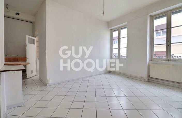 Appartement à rénover - Rue de la Thibaudière — photo 2