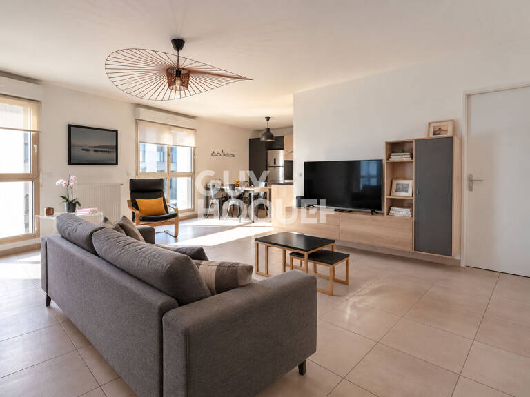 Agréable T4 récent avec terrasse - ZAC des Girondins — photo 1