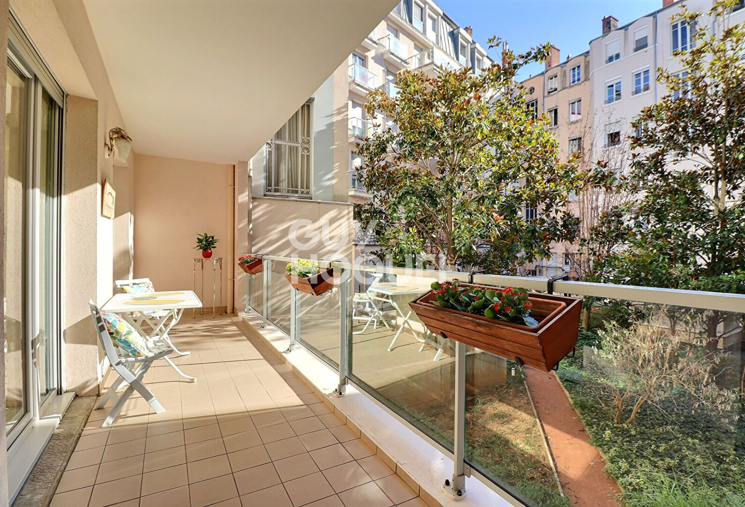 T4 avec terrasse au calme - quartier Jean Macé — photo 1