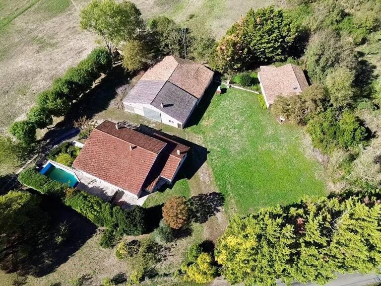 Propriété sur 3,19 ha avec deux dépendances — photo 1