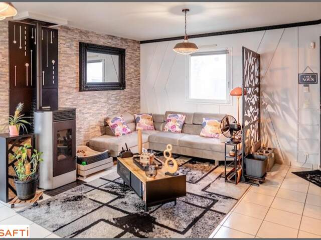 Nouveauté!! Maison avec grande pièce de vie, 3 chambres, quartier calme — photo du bien