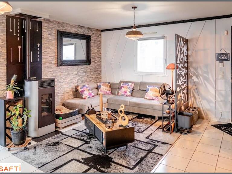 Nouveauté!! Maison avec grande pièce de vie, 3 chambres, quartier calme — photo 1