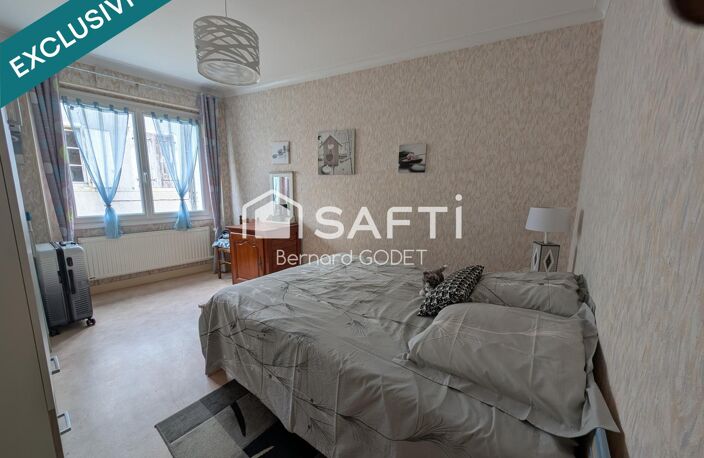 Bernard Godet vous présente cet immeuble situé à Ruffec — photo 5