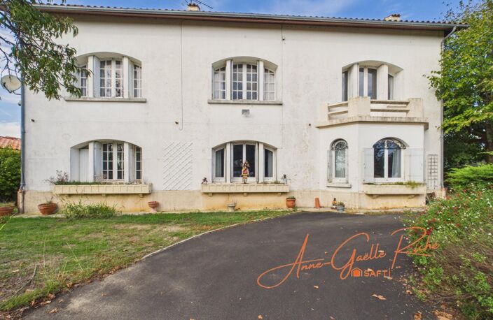 Maison de caractère, 7 chambres, jardin arboré et dépendances — photo 3