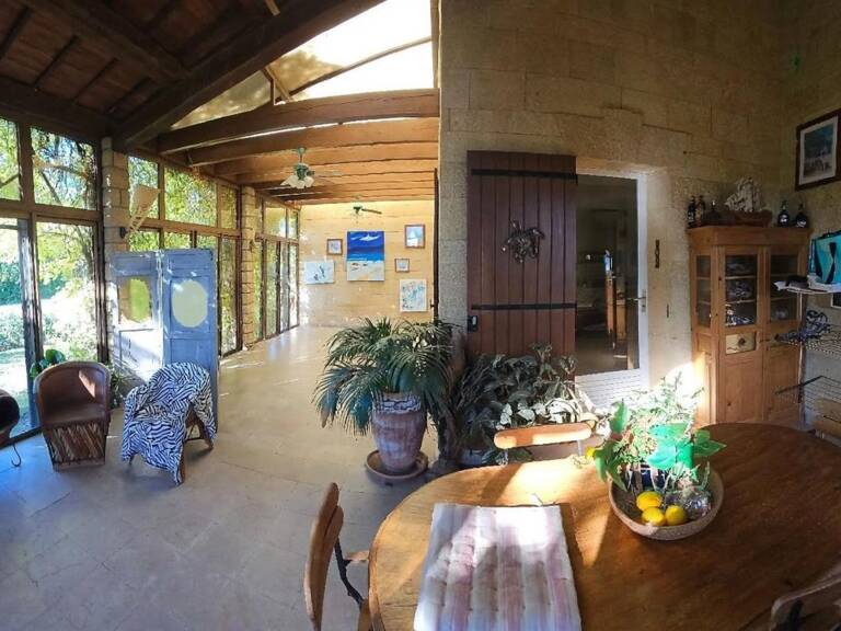 Maison traditionnelle sur 9560m2 de terrain — photo 1