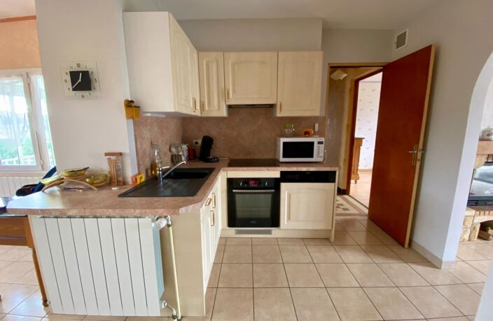 Maison individuelle avec ASCENSEUR, garage et terrain attenant — photo 4
