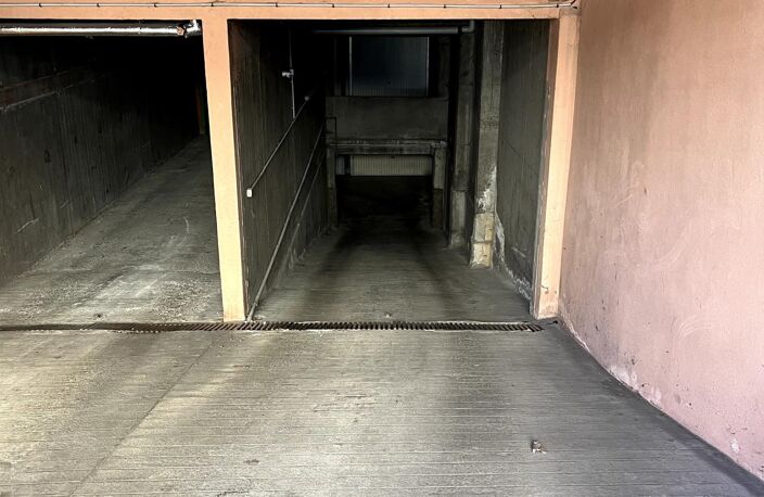 GARAGE FERMÉ 15 m²  Saint-Étienne — photo 2