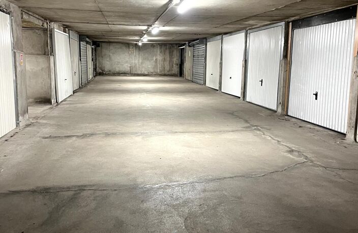 GARAGE FERMÉ 15 m²  Saint-Étienne — photo 3