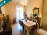 Bas de la rue Paradis , bel appartement T5 dans immeuble Bourgeois — photo 2