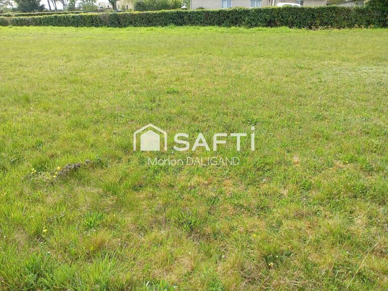 Terrain constructible de 1 010 m2 — photo 1