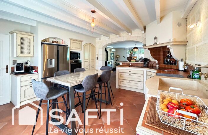Maison de 223m² - 8 pièces - Piscine - Garage — photo 5