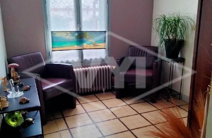 Vente maison 4 pièces 65 m² Combs-la-Ville (77380) — photo 3