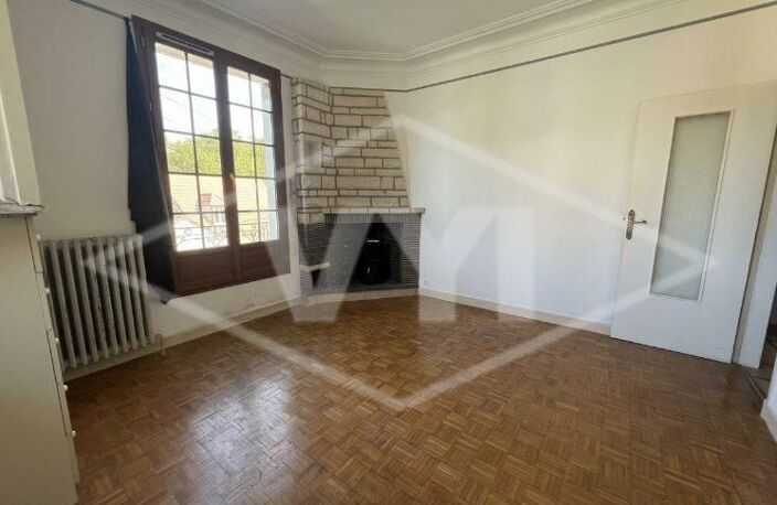 Vente maison 4 pièces 65 m² Combs-la-Ville (77380) — photo 4