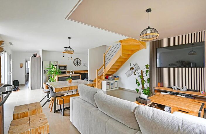 Maison de 7 pièces de 147 m² à Codognan — photo 3