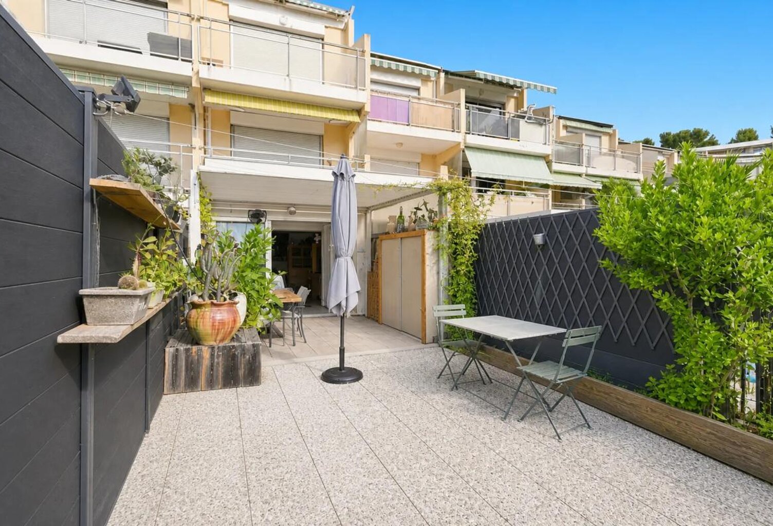 Appartement 1 pièce de 36 m² à La Ciotat — photo 1