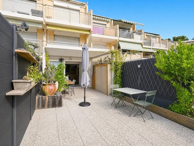 Appartement 1 pièce de 36 m² à La Ciotat — photo 1