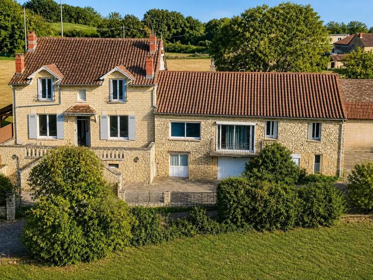 Maison de 8 pièces de 220 m² à Sagelat — photo 1