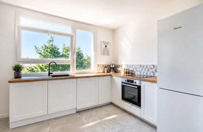 Appartement 3 pièces de 75 m² à Garches — photo 2