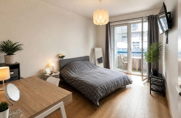 Appartement de 5 pièces de 113 m² à Poitiers — photo 4