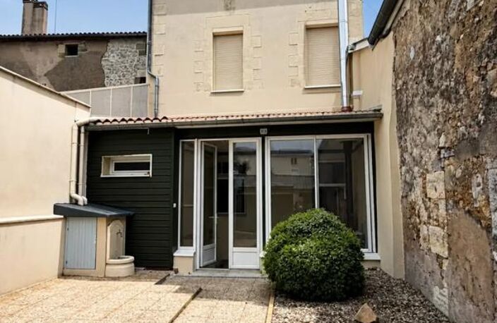 Maison de 5 pièces de 147 m² à Sainte-Bazeille — photo 2