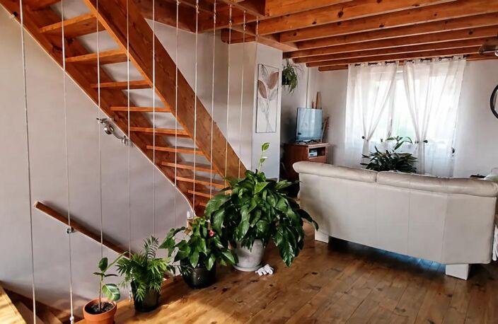 Maison de 6 pièces de 122 m² à Ambert — photo 2