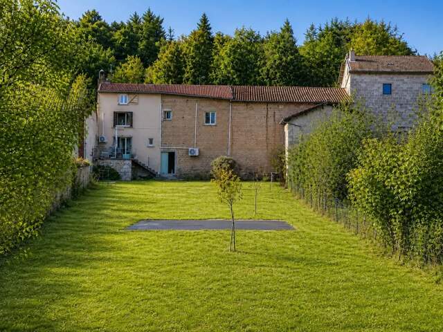 Maison de 6 pièces de 122 m² à Ambert — photo du bien