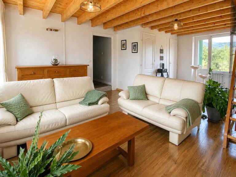 Maison de 6 pièces de 122 m² à Ambert — photo 1