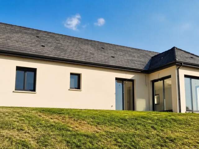 Maison de construction récente de plain-pied, 5 pièces de 135 m² à Tauves — photo du bien