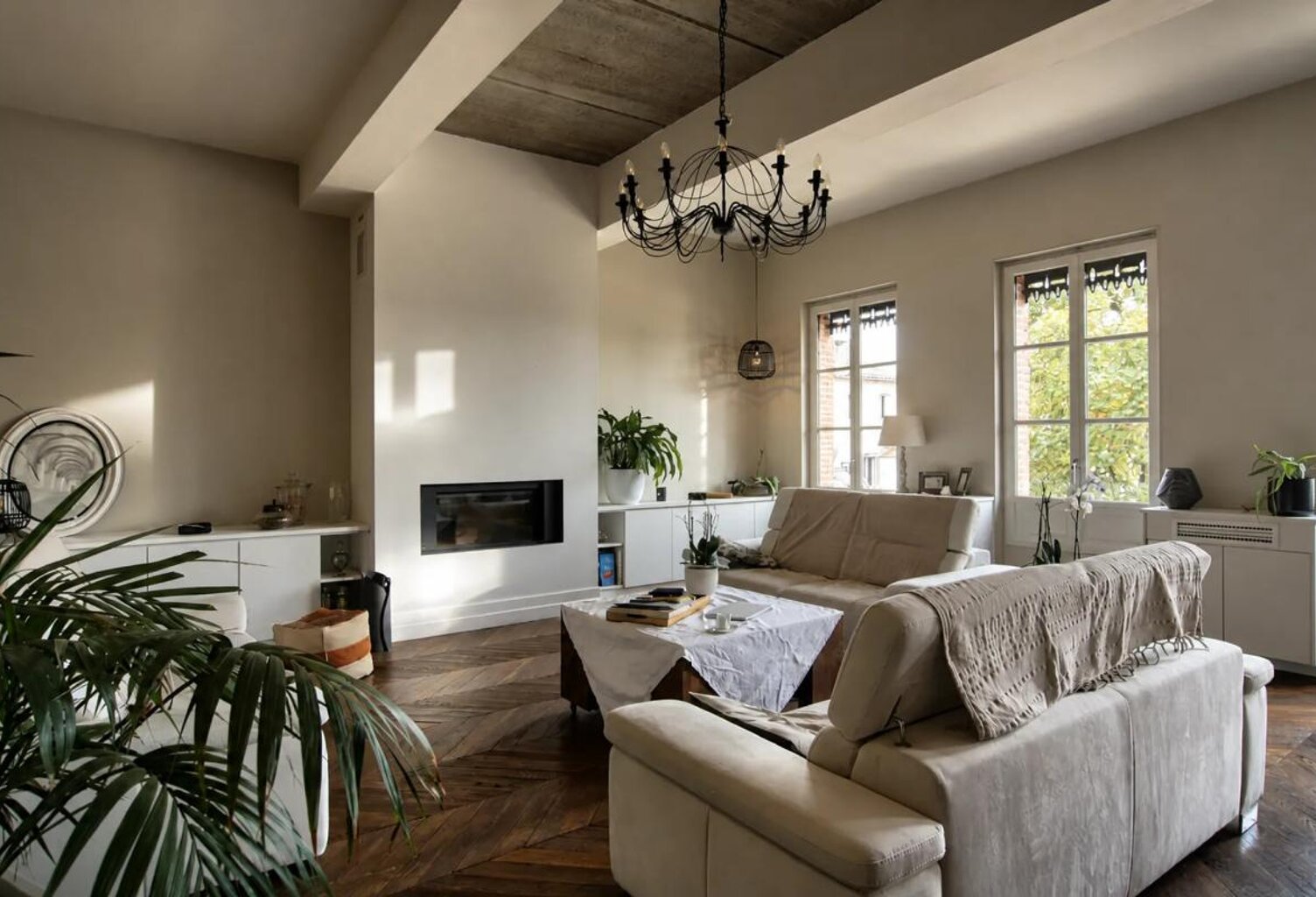 Appartement de 9 pièces de 500 m² à Montauban — photo 1